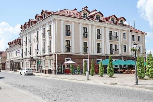 Отель Optima Collection Каменец-Подольский